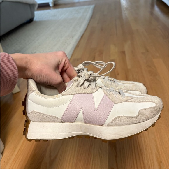 New Balance Shoes - New Balance 327 Sneakers